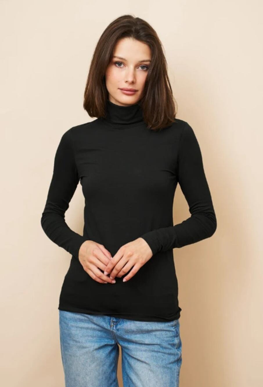 Majestic Filatures Deluxe Tee Shirt Noir Black Turtleneck Knit Top Women's 2/S